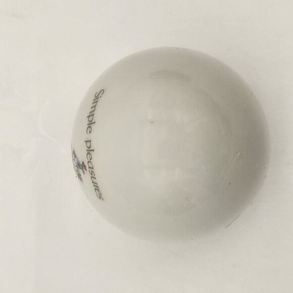 Holly Hobbie Vintage Porcelain Egg "Simple Pleasures Are The Sweetest" Signed‎ - Picture 6 of 7